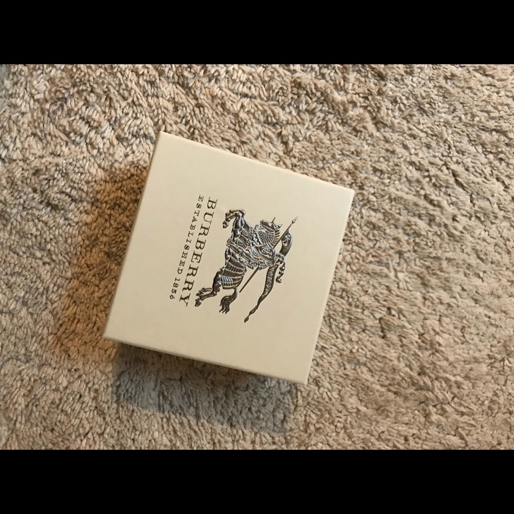 Burberry accessory box